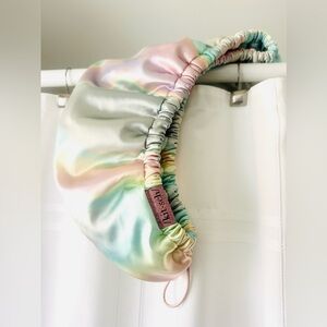 Kit-sch Pastel Iridescent Satin Hair Bonnet with Rose Gold Toggle, NWOT